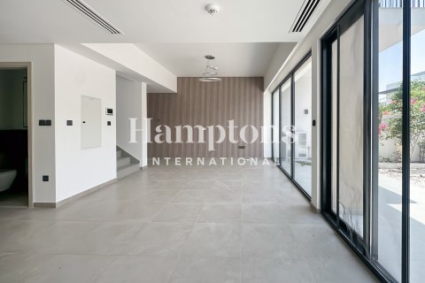 Townhouse in Sweden, The World Islands, Dubai 3 bedrooms, 173.91441600 sq.m. № 112952 - photo 10