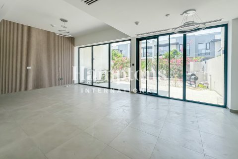 Townhouse in Sweden, The World Islands, Dubai 3 bedrooms, 173.91441600 sq.m. № 112952 - photo 3