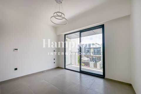 Townhouse in Sweden, The World Islands, Dubai 3 bedrooms, 173.91441600 sq.m. № 112952 - photo 2