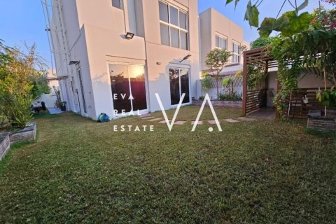 Townhouse in Dubai 4 bedrooms, 258.73 sq.m. № 52909 - photo 8