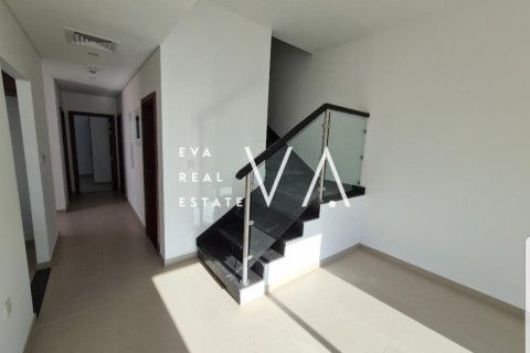 Townhouse in Dubai 4 bedrooms, 258.73 sq.m. № 52909 - photo 3