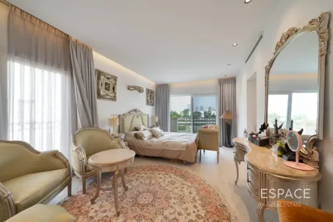 Villa en Springs 10, The Springs, Dubai, 4 dormitorios, 245 m², № 122382 - foto 8