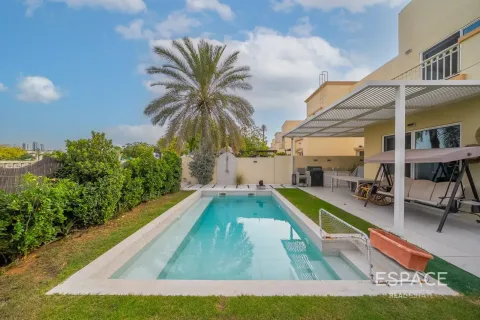 Villa en Springs 10, The Springs, Dubai, 4 dormitorios, 245 m², № 122382 - foto 17