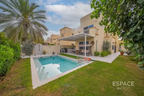 Villa en Springs 10, The Springs, Dubai, 4 dormitorios, 245 m², № 122382 - foto 18