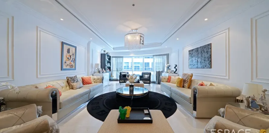 Квартира в Дубай Марине, Дубай, 3 спальни, 330м², № 122379