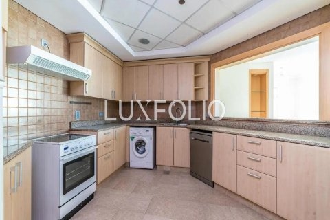 Apartment in Shoreline Apartments, Palm Jumeirah, Dubai 3 bedrooms, 200 sq.m. № 45619 - photo 8