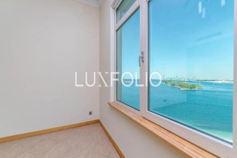 Apartment in Shoreline Apartments, Palm Jumeirah, Dubai 3 bedrooms, 200 sq.m. № 45619 - photo 2