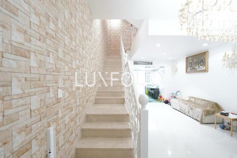 Купить виллу в Джумейра Вилладж Серкл, Дубай: 4 спальни, 129м², № 45618 - фото 9