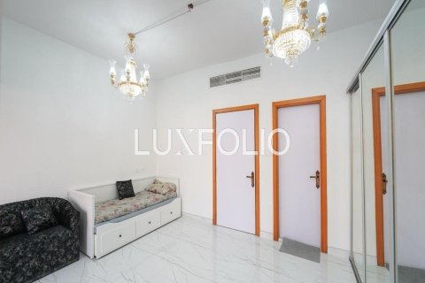 Купить виллу в Джумейра Вилладж Серкл, Дубай: 4 спальни, 129м², № 45618 - фото 20