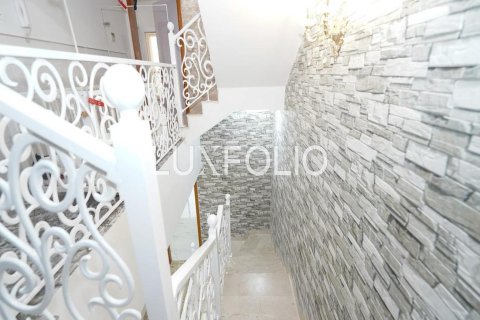 Купить виллу в Джумейра Вилладж Серкл, Дубай: 4 спальни, 129м², № 45618 - фото 24