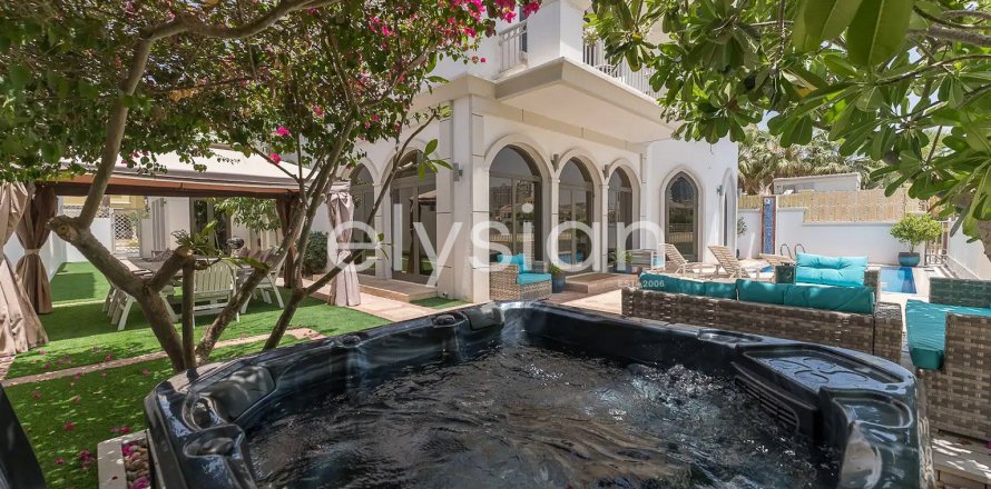 فيلا في Garden Homes, نخلة جميرا, دبي 5 غرف نوم , 623 م² رقم 37915