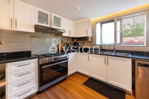 Villa en Meadows, Dubai, 5 dormitorios, 362 m², № 37918 - foto 6