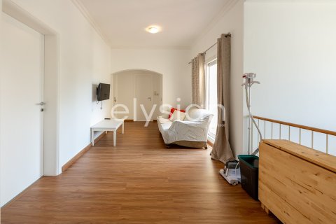Villa en Meadows, Dubai, 5 dormitorios, 362 m², № 37918 - foto 12