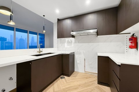 Appartement à Al Kifaf, Dubai, 2 chambres, 140 m², № 73800 - photo 8