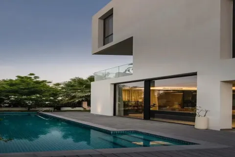 Villa à Dubai, 6 chambres, 1368 m², № 93077