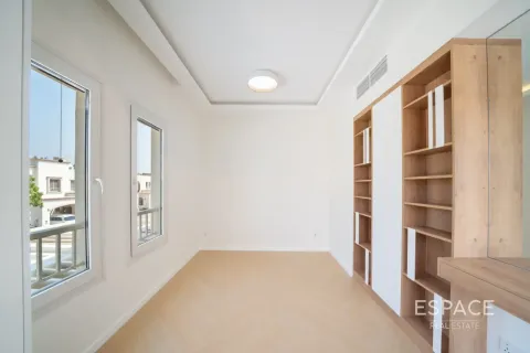Villa in The Springs, Dubai 2 bedrooms, 153 sq.m. № 122252 - photo 3