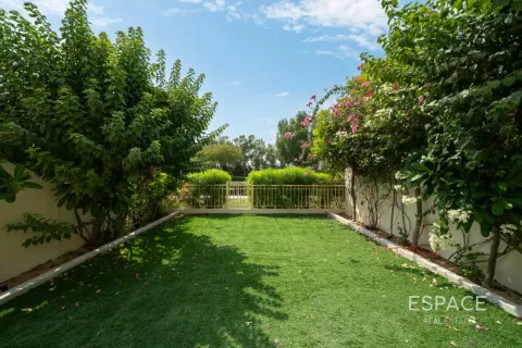 Villa in The Springs, Dubai 2 bedrooms, 153 sq.m. № 122252 - photo 10