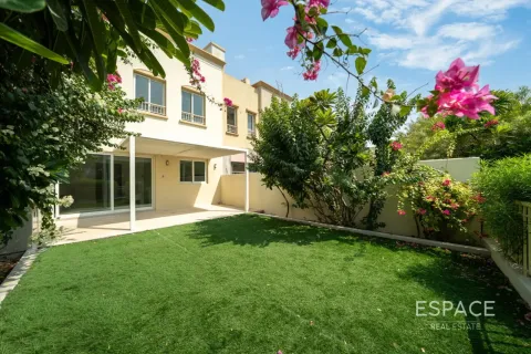 Villa in The Springs, Dubai 2 bedrooms, 153 sq.m. № 122252