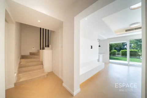 Villa in The Springs, Dubai 2 bedrooms, 153 sq.m. № 122252 - photo 14