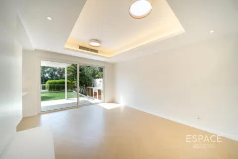 Villa in The Springs, Dubai 2 bedrooms, 153 sq.m. № 122252 - photo 18