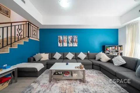 Купить виллу в Арабиан Ранчес, Дубай: 2 спальни, 226м², № 122255 - фото 19