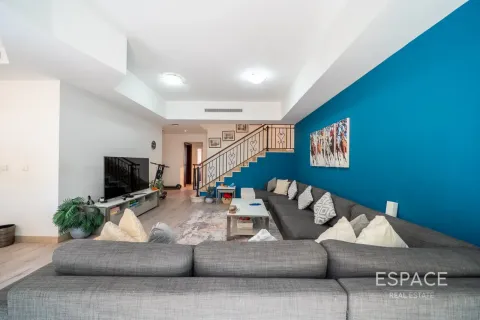 Купить виллу в Арабиан Ранчес, Дубай: 2 спальни, 226м², № 122255 - фото 12