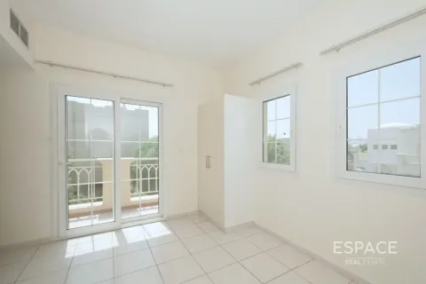 Villa à Springs 15, The Springs, Dubai, 2 chambres, 167 m², № 122254 - photo 5