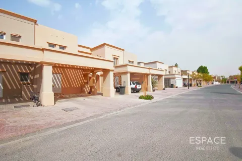 Villa à Springs 15, The Springs, Dubai, 2 chambres, 167 m², № 122254 - photo 2