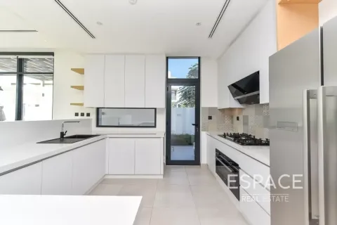 Купить виллу в Jumeirah Luxury, Джумейра Гольф Эстейтс, Дубай: 4 спальни, 321м², № 122463 - фото 5