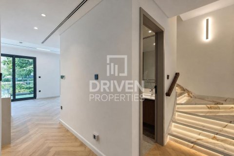 Снять в аренду виллу в Aura, Tilal Al Ghaf, Дубай: 5 спален, 270.72м², № 141086 - фото 20