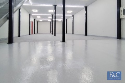 Entrepôt à Al Quoz Industrial Area, Al Quoz, Dubai, 766 m², № 103776 - photo 8
