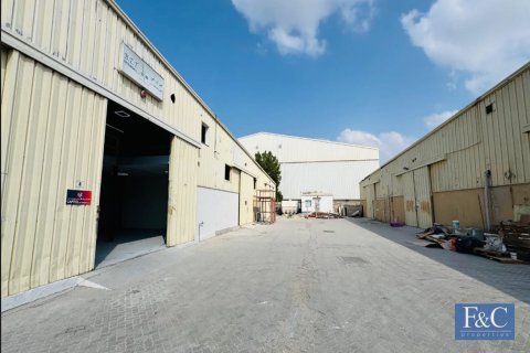 Warehouse in Al Quoz Industrial Area, Al Quoz, Dubai 766 sq.m. № 103776