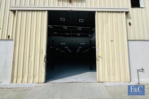 Entrepôt à Al Quoz Industrial Area, Al Quoz, Dubai, 766 m², № 103776 - photo 7