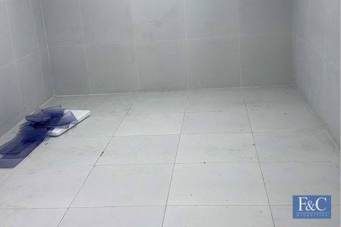 Warehouse in Al Quoz Industrial Area, Al Quoz, Dubai 372 sq.m. № 103783 - photo 3