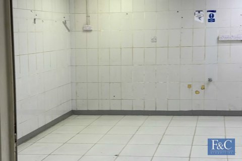 Warehouse in Al Quoz Industrial Area, Al Quoz, Dubai 372 sq.m. № 103783 - photo 5