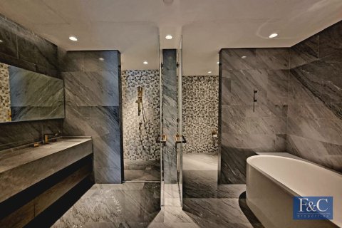 Снять в аренду квартиру в FIVE Palm Jumeirah, Пальма Джумейра, Дубай: 3 спальни, 216м², № 103774 - фото 5