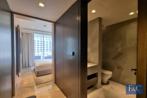 Снять в аренду квартиру в FIVE Palm Jumeirah, Пальма Джумейра, Дубай: 3 спальни, 216м², № 103774 - фото 6