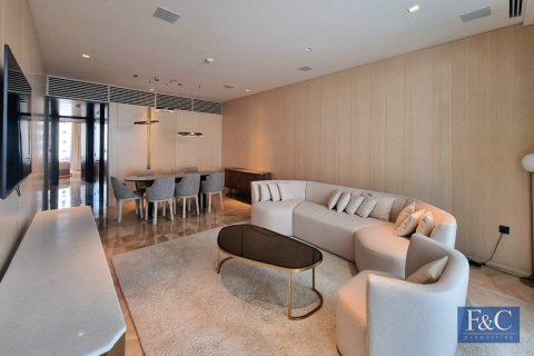 Снять в аренду квартиру в FIVE Palm Jumeirah, Пальма Джумейра, Дубай: 3 спальни, 216м², № 103774 - фото 9