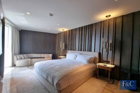 Снять в аренду квартиру в FIVE Palm Jumeirah, Пальма Джумейра, Дубай: 3 спальни, 216м², № 103774 - фото 7