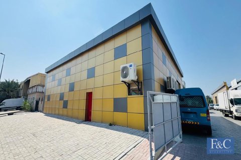 Снять в аренду склад в Al Quoz Industrial Area, Al Quoz, Дубай: 548м², № 103784 - фото 3