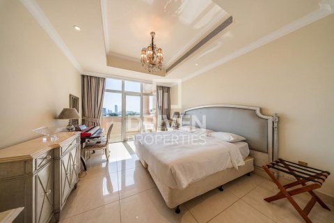 Apartment in The Crescent, Palm Jumeirah, Dubai 3 bedrooms, 238.39 sq.m. № 140158 - photo 7