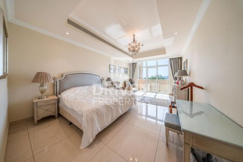 Apartment in The Crescent, Palm Jumeirah, Dubai 3 bedrooms, 238.39 sq.m. № 140158 - photo 12
