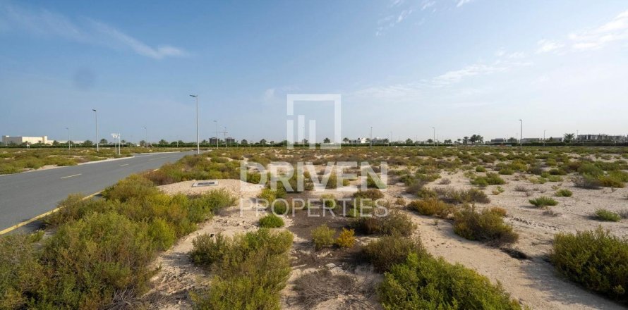 Land in Jebel Ali, Dubai 1013.76 sq.m. № 140156