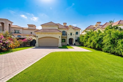 Villa en Jumeirah Islands, Dubai, 4 dormitorios, 497 m², № 105722