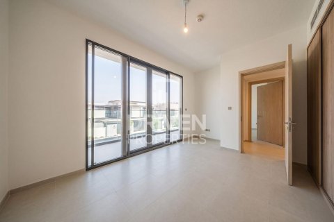 Снять в аренду виллу в Джабаль-Али, Дубай: 4 спальни, 629.98м², № 127855 - фото 9