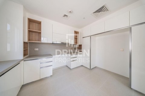 Снять в аренду виллу в Джабаль-Али, Дубай: 4 спальни, 629.98м², № 127855 - фото 16