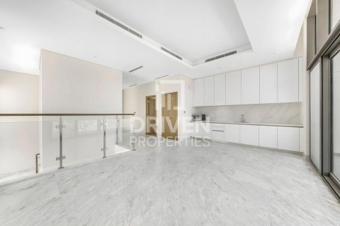 Снять в аренду виллу в District One, Мохаммед Бин Рашид Сити, Дубай: 4 спальни, 569.96м², № 127856 - фото 2