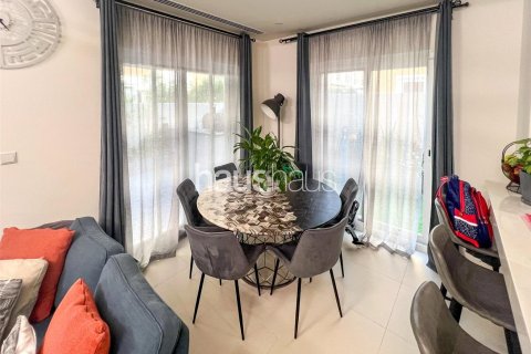 Adosado en Villanova, Dubai Land, Dubai, 4 dormitorios, 207 m², № 44060 - foto 5