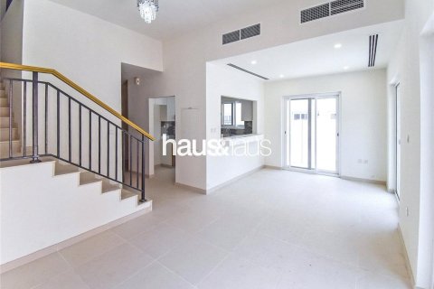 Adosado en Villanova, Dubai Land, Dubai, 4 dormitorios, 207 m², № 44059 - foto 2