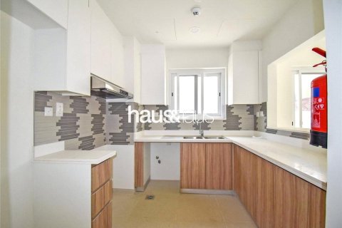 Adosado en Villanova, Dubai Land, Dubai, 4 dormitorios, 207 m², № 44059 - foto 4